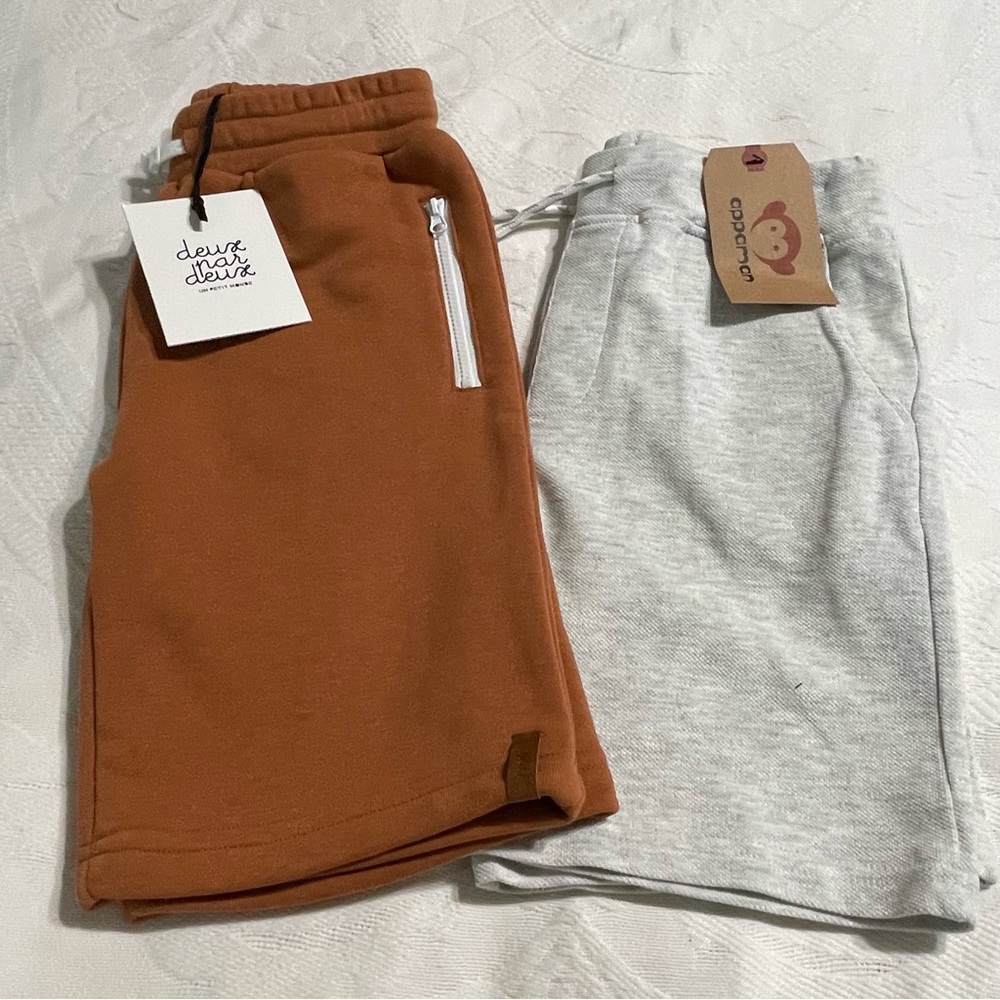 Boy's Bermuda shorts size 8 2‎ pieces